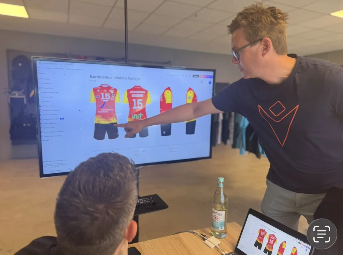 Kit-Beratung bei Macron Sports Hub — Trikotdesign für Baden Volleys Karlsruhe